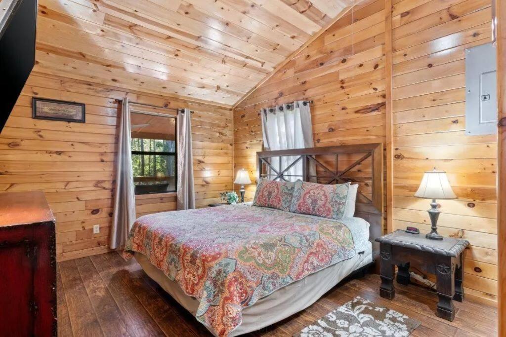 Апартаменты Misty Moonlight, Sleeps 4, Mountain Cabin Брокен-Боу Экстерьер фото